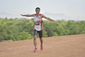 BIB: 911
                            <button type="button" onclick="openModal(5107410)" class="btn btn-primary btn-sm float-right btn-popup" data-toggle="modal" data-target=".modal-high-quality">
                        <i class="fas fa-shopping-cart"></i> Add to Cart
                    </button>
                                            <button type="button" onclick="isThisMe(5107410, true)" class="btn btn-success btn-sm float-right btn-popup btn-isme hidden" data-toggle="tooltip" data-placement="bottom" title="นี่คือรูปของคุณใช่ไหม คลิกที่นี่เพื่อเอาเข้าอัลบั้ม">
                        <i class="fas fa-plus"></i> Add to album
                    </button>
                    <button type="button" onclick="isThisMe(5107410, false)" class="btn btn-warning btn-sm float-right btn-popup btn-isnotme hidden">
                        <i class="fas fa-ban"></i> Remove from album
                    </button>